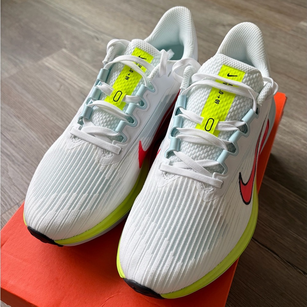 Nike White and Neon Green Sneakers - Picture 3 of 8